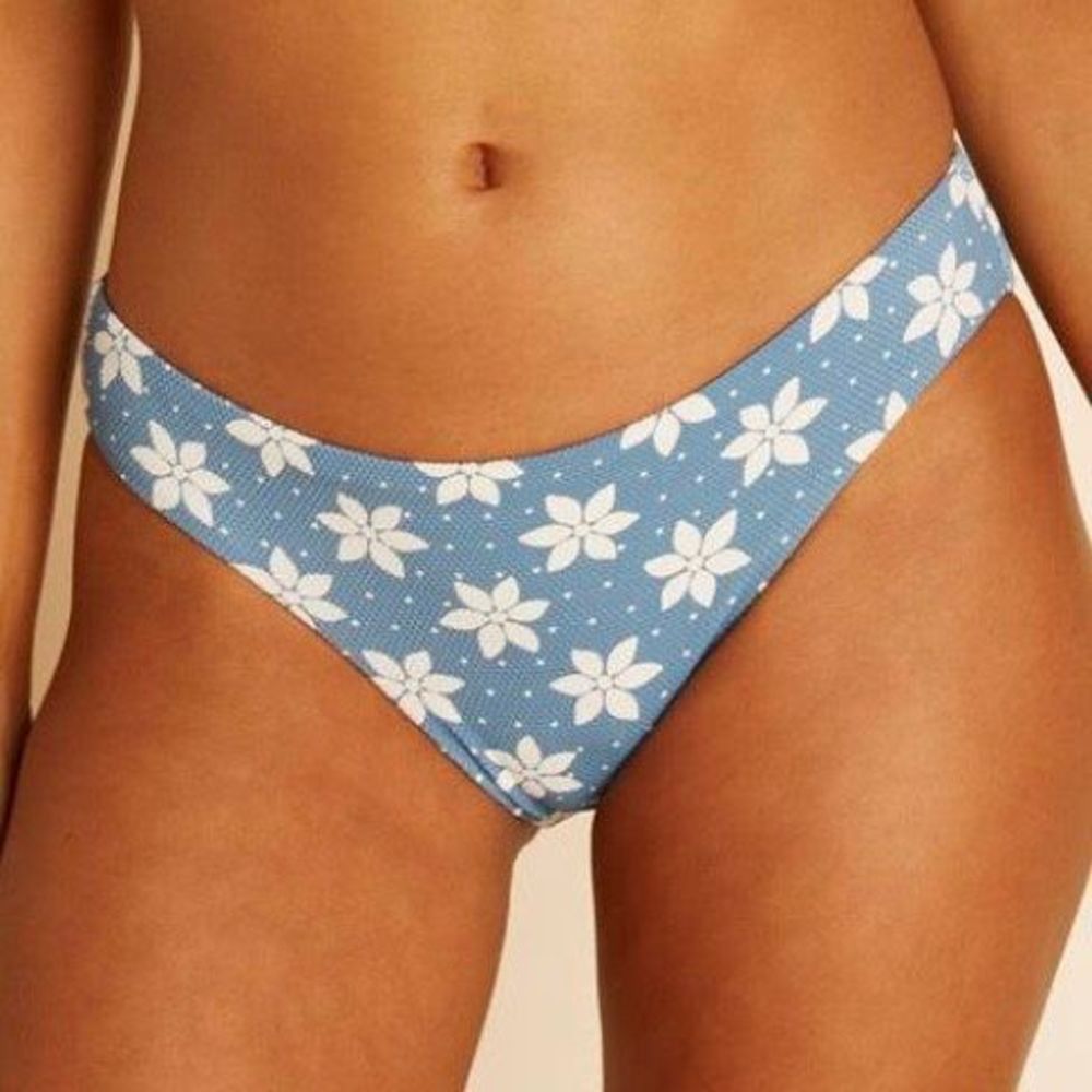 NWT Billabong Wrangler Medium Sweet Country Bikini Bottom Floral Blue